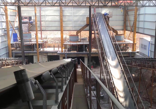 雙金SK單缸液壓圓錐機(jī)客戶使用現(xiàn)場