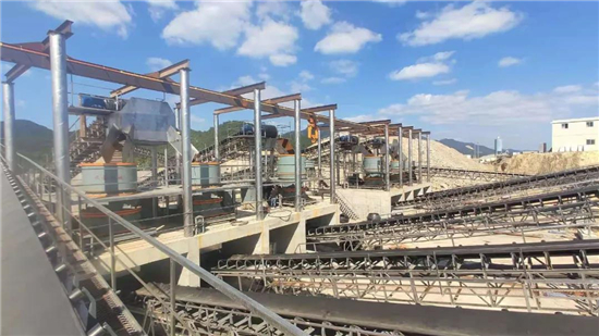 時產(chǎn)2000噸破碎生產(chǎn)線