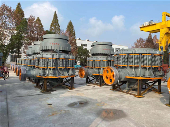 破碎石頭的機器