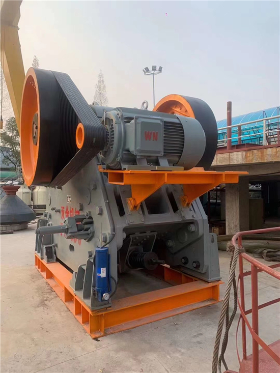 鍔式破碎機(jī)配件的購入