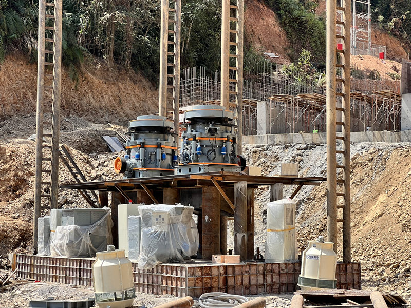 雙金機械兩臺多缸液壓圓錐機