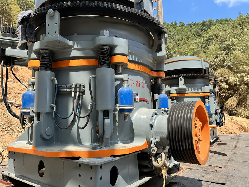 多缸液壓圓錐破碎機(jī)