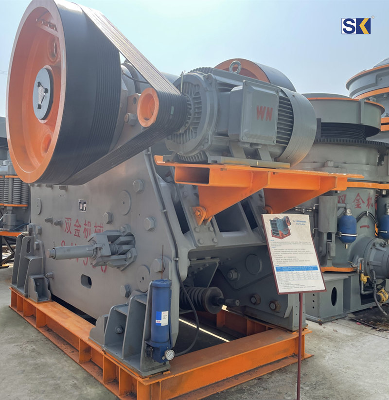 雙金機(jī)械顎式破碎機(jī)