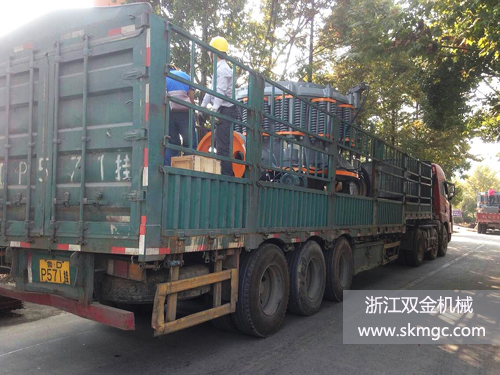 浙江雙金機(jī)械圓錐機(jī)