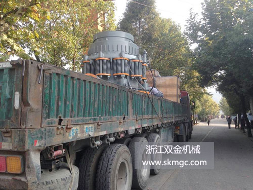 浙江雙金機(jī)械圓錐式破碎機(jī)