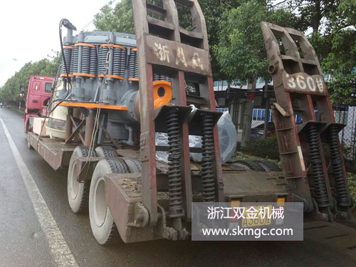 浙江雙金機(jī)械圓錐式破碎機(jī)