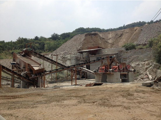 湖北省湖北鄂州鄂城區(qū)長龍采石場