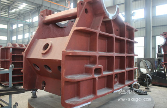 破碎機(jī)在鐵路道渣石破碎中的應(yīng)用