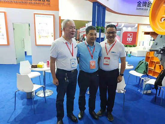 廣東東升集團(tuán)劉總點(diǎn)贊雙金