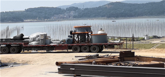 單缸圓錐機(jī)送至客戶現(xiàn)場(chǎng)