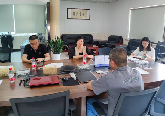 公司總經(jīng)理與鎮(zhèn)領(lǐng)導(dǎo)座談交流