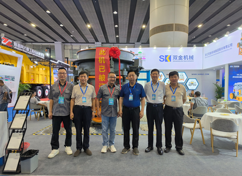 原國土資源部部長汪民一行蒞臨參觀指導(dǎo)