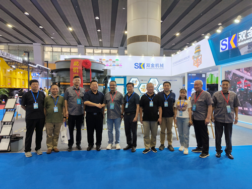 中國砂石協(xié)會秘書長楊曉東一行蒞臨參觀指導(dǎo)